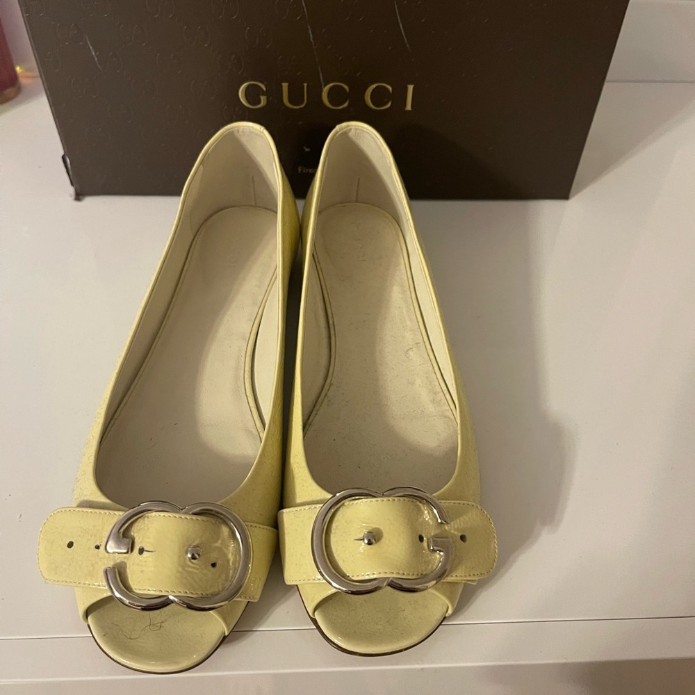 Gucci flats